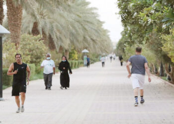 نسبة ممارسة الذكور للنشاط البدني أعلى من الإناث في السعودية