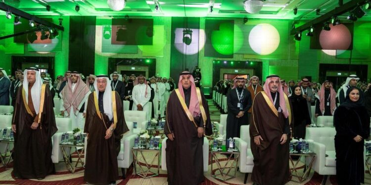 في مُلتقى مكاتب إدارة البيانات.. سدايا تُكرم 6 جهات حكومية تقدمت في المؤشر الوطني “نُضيء” وتؤكد أهمية البيانات في دعم الاقتصاد والتنمية بالمملكة