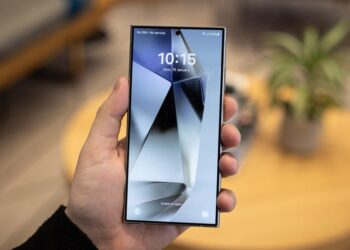 شكاوى من شاشة سامسونج جلاكسي S24 Ultra.. هل تواجهك نفس المشكلة ؟