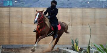 ركوب الخيل والرماية تتألق كفعالية رياضية في شتاء محايل عسير