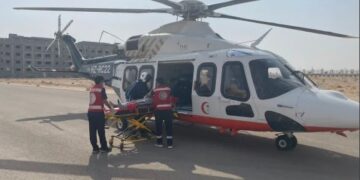 الإسعاف الجوي” ينقل مصابًا من “نفود محيوة” بمحافظة أبانات إلى مستشفى بريدة المركزي