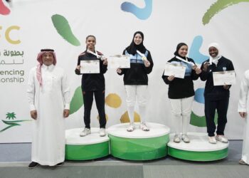 تتويج أبطال بطولة المملكة للمبارزة للسيدات في الرياض