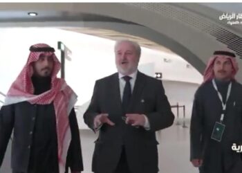 بعد رحلة عبر المسار الأزرق.. سفير صربيا لدى المملكة: نظام ‎قطار الرياض الأفضل عالميا