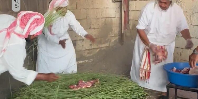 3 أشقاء يعيدون إحياء “حنيذ زمان” في عسير ويرفعون إرث والدهم