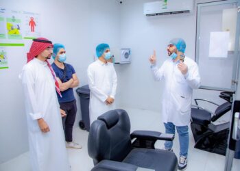 أمانة تبوك تجري 7466 اختبار للعاملين في منشآت الغذاء والصحة العامة