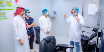 أمانة تبوك تجري 7466 اختبار للعاملين في منشآت الغذاء والصحة العامة