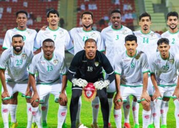 غدا.. مواجهةٌ قوية للمنتخب العماني أمام “الأزرق” الكويتي في افتتاح خليجي 26