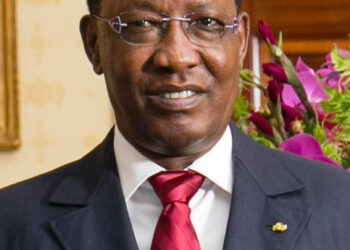 الرئيس التشادي يلتقي وفدًا من البنك الدولي