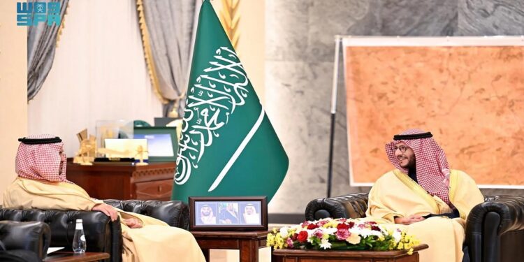 محافظ الطائف يلتقي رئيس وأعضاء اللجنة الوطنية للترفيه باتحاد الغرف