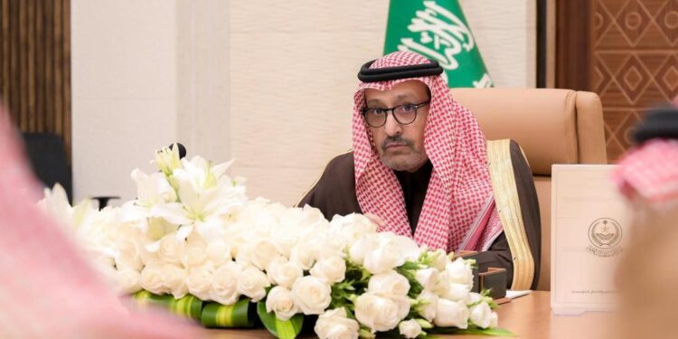أمير منطقة الباحة يرأس اجتماع اللجنة الإشرافية العليا لمهرجان وفعاليات شتاء الباحة 1446هـ