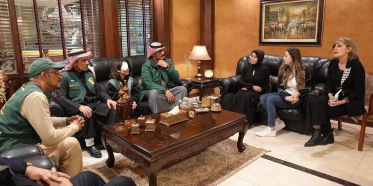 مركز الملك سلمان للإغاثة يلبي النداء الإنساني لذوي طفل فلسطيني من غزة يعاني من حالة صحية حرجة