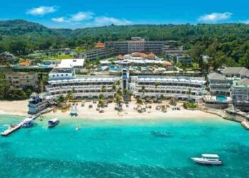 ضلع .. وجهة سياحية للباحثين عن الدفء والأكلات الشعبية