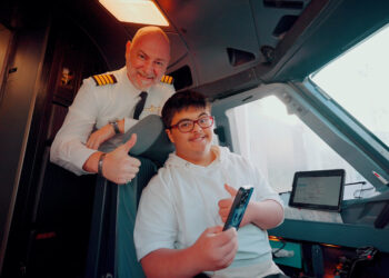 طيران ناس يحتفي بـذوي الإعاقة وأسرهم على متن رحلاته