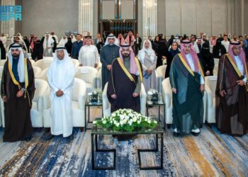 وكيل محافظة الأحساء يكرّم الفائزين في مسابقة التوعية بالأمن السيبراني