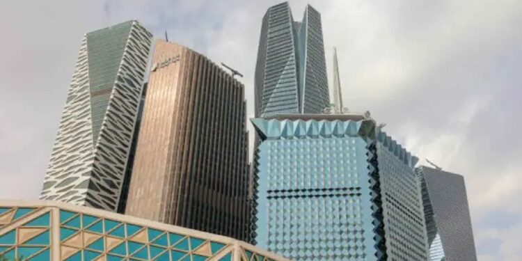 الائتمان المصرفي السعودي يسجّل نموًا خلال عام بأكثر من 319 مليار ريال بنهاية أكتوبر 2024م