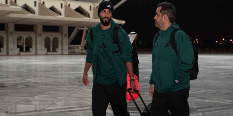 الأخضر يصل الكويت للمشاركة في «خليجي 26»