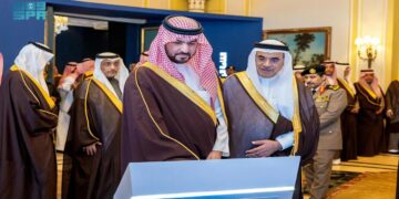 "الأمير سعود بن بندر يُدشّن ملتقى صيانة الطرق في محافظة الخبر"