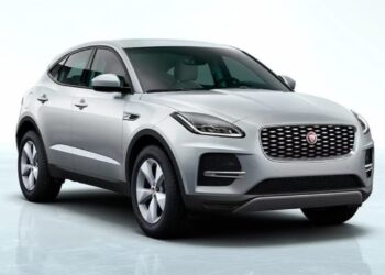 خطر نشوب حريق.. استدعاء سيارات جاكوار E-PACE موديلات 2021 إلى 2023 في السعودية