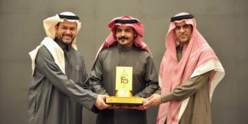 “تكريم عبدالعزيز السلامة من الاتحاد الدولي لتقنيات السفر والسياحة”