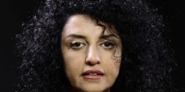 "لجنة نوبل تجري اتصالًا عبر الفيديو مع الناشطة الإيرانية نرجس محمدي"