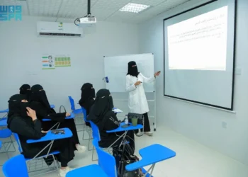 إجراء (7400) اختبار للعاملين في منشآت الغذاء والصحة العامة في تبوك