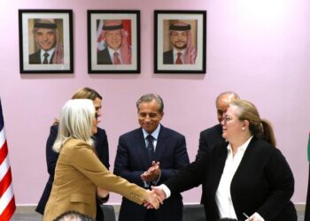 الأردن والولايات المتحدة الأمريكية يوقعان اتفاقية منحة بقيمة 845.1 مليون دولار