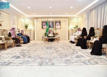 أمير نجران يُدشِّن النظام المطوّر للخدمات الصحية بالمستشفى الجامعي