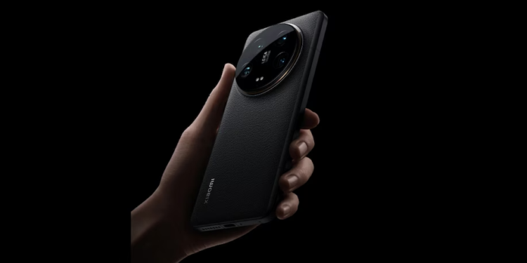 يتصل بالأقمار الصناعية..هل سينافس Xiaomi 15 Ultra هاتف تسلا المنتظر ؟