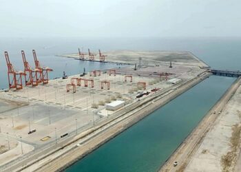 ميناء جازان للصناعات الأساسية والتحويلية يستقبل أول سفينة حاويات للخط الملاحي الجديد لشركة CMA CGM الفرنسية