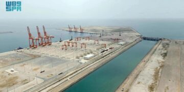 ميناء جازان للصناعات الأساسية والتحويلية يستقبل أول سفينة حاويات للخط الملاحي الجديد لشركة CMA CGM الفرنسية