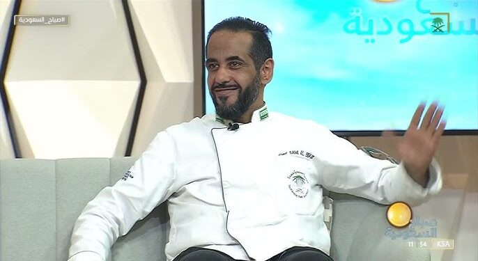 سامي العنزي.. سعودي حول شغفه بفن الطهي إلى مشروع للتعريف بالمطبخ السعودي