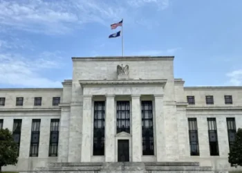 الفيدرالي الأمريكي يقرّر خفض أسعار الفائدة للمرة الثالثة على التوالي