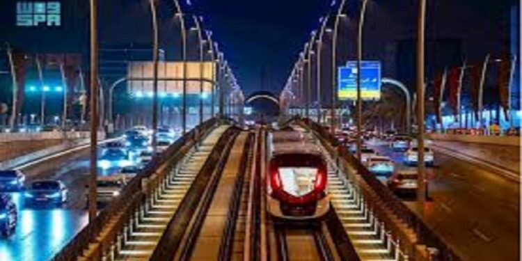 جامعة الأمير سلطان تؤسس وحدة لتحفيز المجتمع لاستخدام «قطار الرياض»