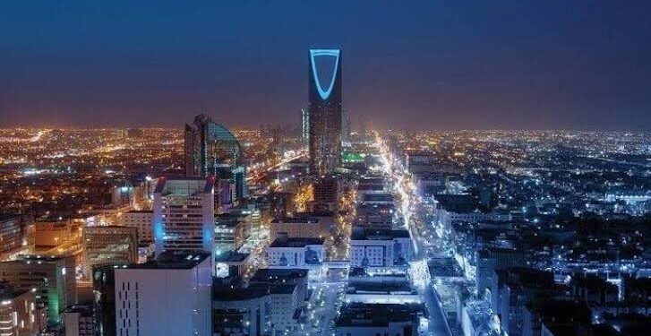 السيولة في الاقتصاد السعودي تنمو خلال عام بأكثر من 247 مليار ريال بنهاية أكتوبر 2024