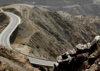 عقبات عسير تعزز السياحة الشتوية والحركة الاقتصادية