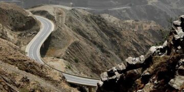 عقبات عسير تعزز السياحة الشتوية والحركة الاقتصادية