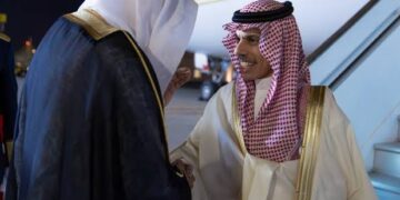 وزير الخارجية يصل البحرين للمشاركة في منتدى حوار المنامة 2024