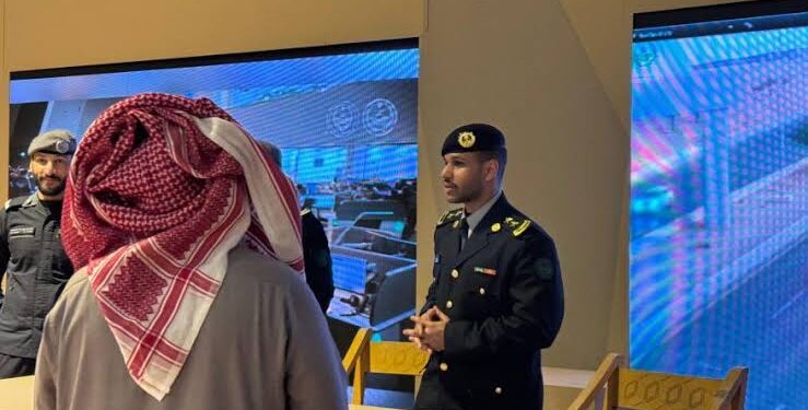 مركز العمليات الأمنية يواصل استقباله زوار واحة الأمن بمهرجان الإبل