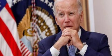 بايدن يخطط لعفو استباقي عن شخصيات مُهددة من ترمب