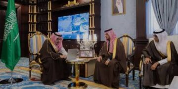 أمير الباحة يدشن المنصة الرقمية الموحدة للطرق