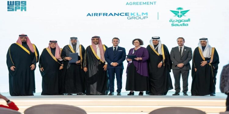 الخطوط السعودية توقع مذكرة تفاهم مع الخطوط الفرنسية لتوسيع وتوطين قدرات الصيانة والإصلاح والتجديد