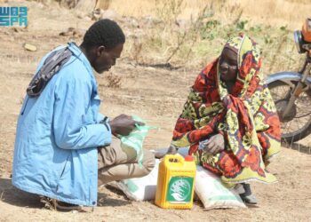 مركز الملك سلمان للإغاثة يوزع 356 سلة غذائية في إقليم مايو كيبي الشرقية بجمهورية تشاد