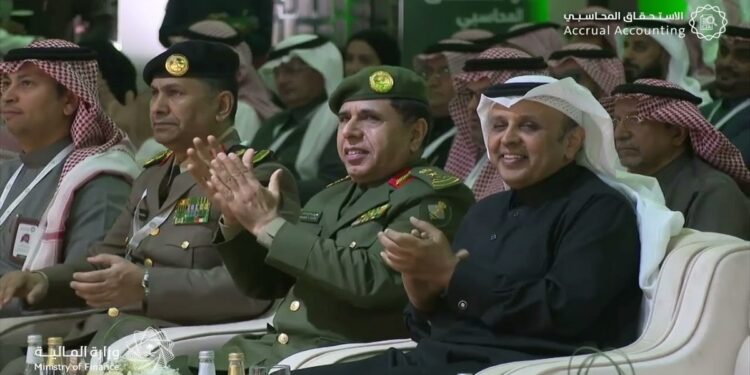 "المنتدى السعودي للمحاسبة يستعرض تجربة المملكة في التحول إلى أساس الاستحقاق المحاسبي ويكرم الجهات الفائزة"