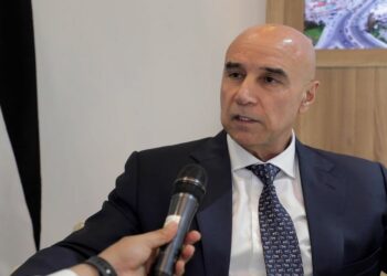 الأمين العام لمجلس التعاون يلتقي وزير الاستثمار الأردني