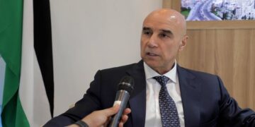 الأمين العام لمجلس التعاون يلتقي وزير الاستثمار الأردني