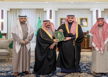 أمير الجوف يتسلّم تقرير مؤشرات المرصد الحضري للمنطقة