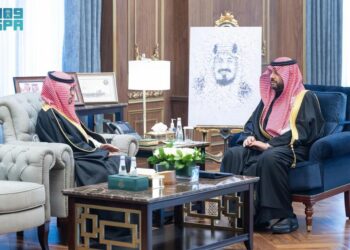 أمير الحدود الشمالية يتسلّم التقرير السنوي لفرع هيئة حقوق الإنسان