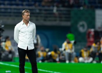 مدرب الأخضر “رينارد” : بداية سيئة لنا والأمر يبدو صعبًا لنا عندما يغيب سالم وفراس