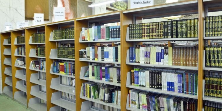 مكتبة المسجد الحرام إرثٌ وإثراء معرفي وثقافي على مر العصور