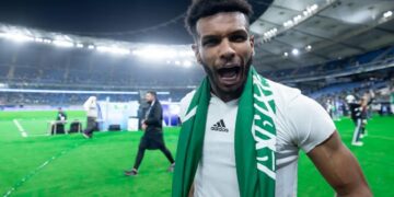 البليهي ليونس محمود: "تحدث عن الكرة السعودية باحترام"